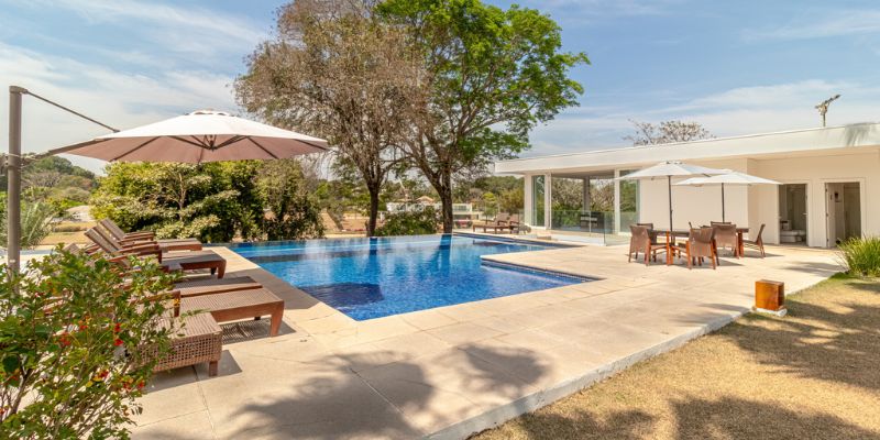 Viver bem no interior: quanto investir em um imóvel de alto padrão?