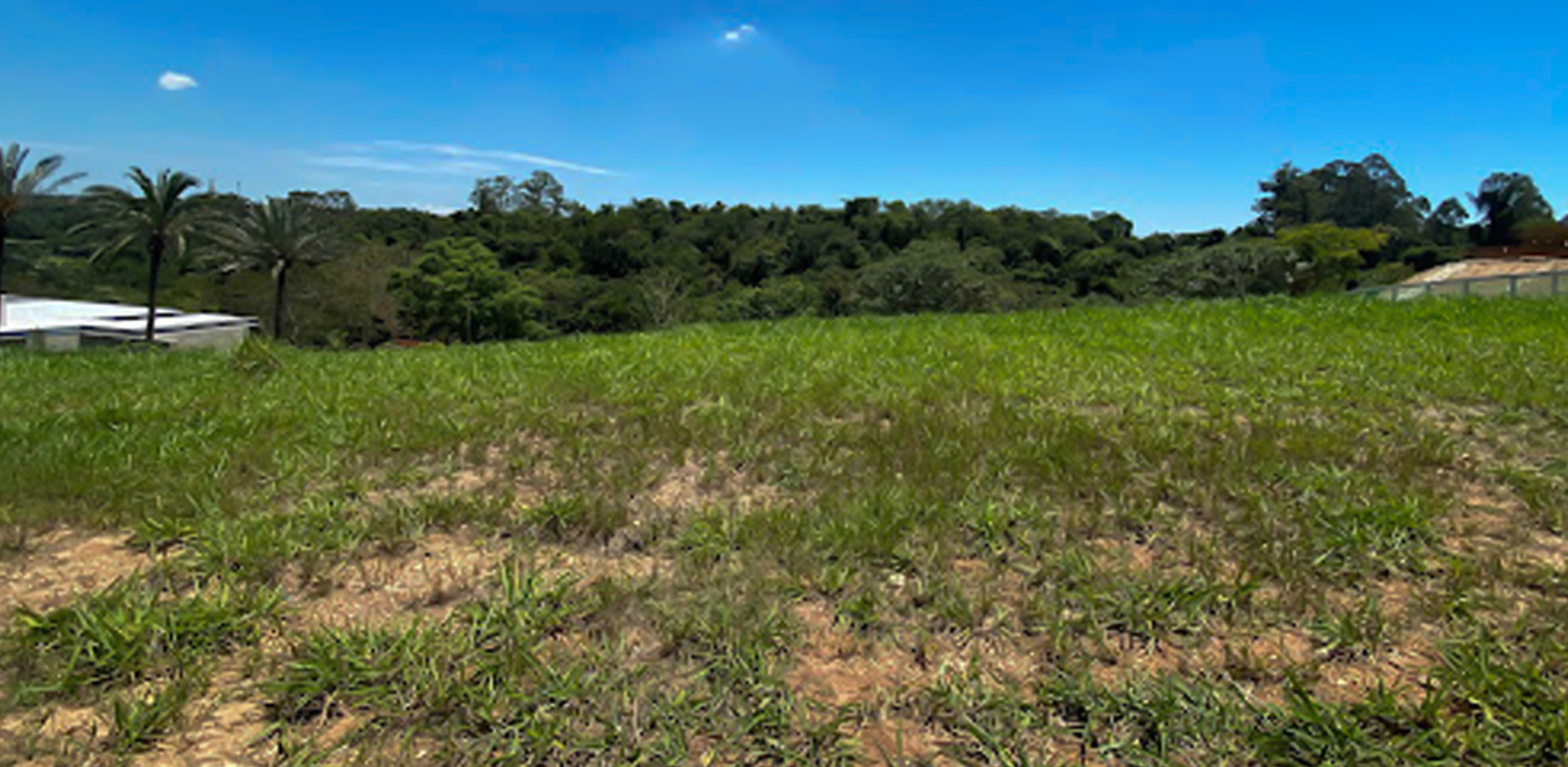 Terreno à venda 2.100 m²