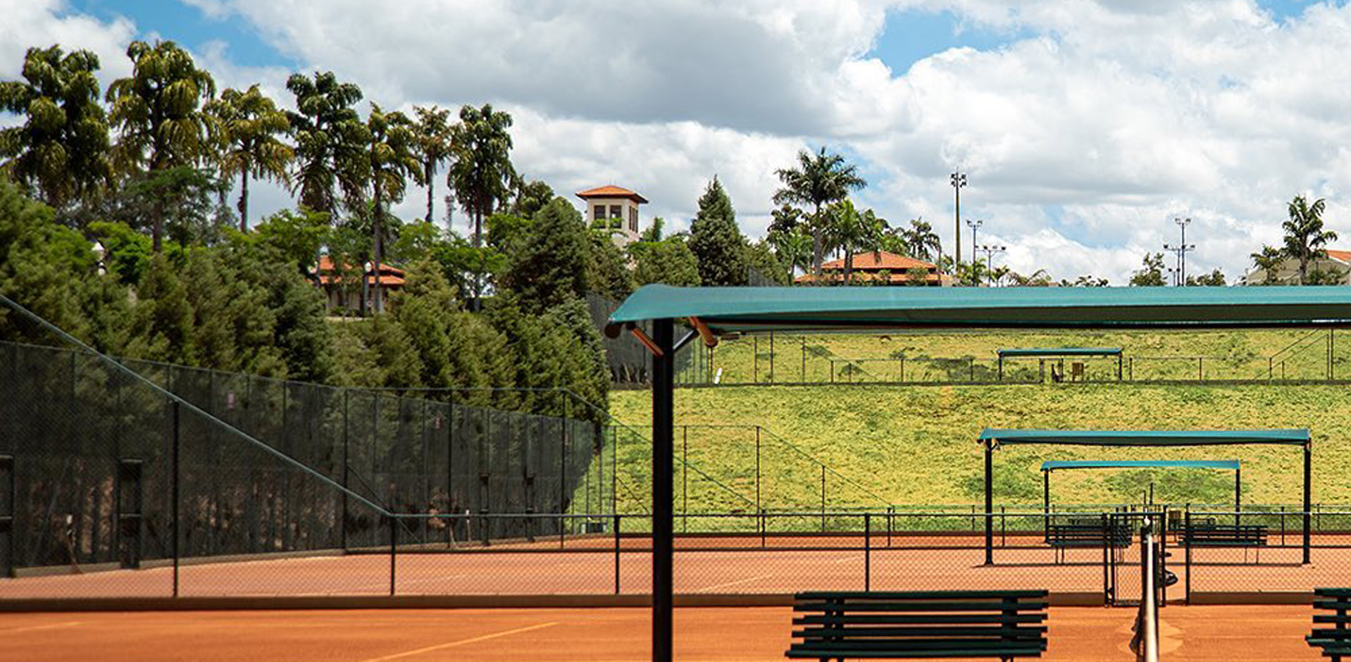 Terreno 2.002 m² à venda