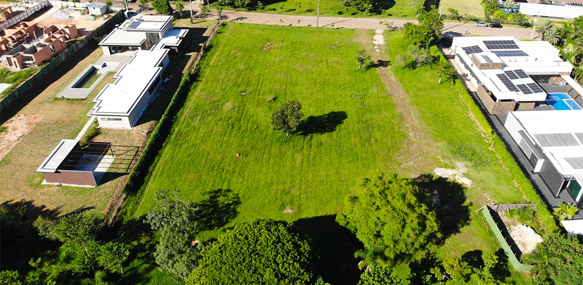 Terreno com 3047m² Plano no Vila Real