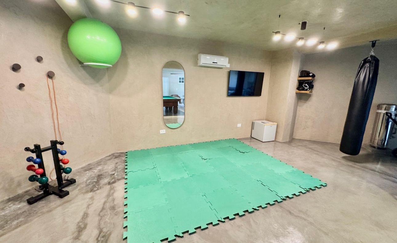 Casa com 7 dormitórios à venda no Condomínio Fazenda Vila Real 