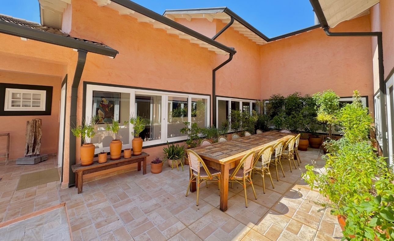 Casa com 7 dormitórios à venda no Condomínio Fazenda Vila Real 