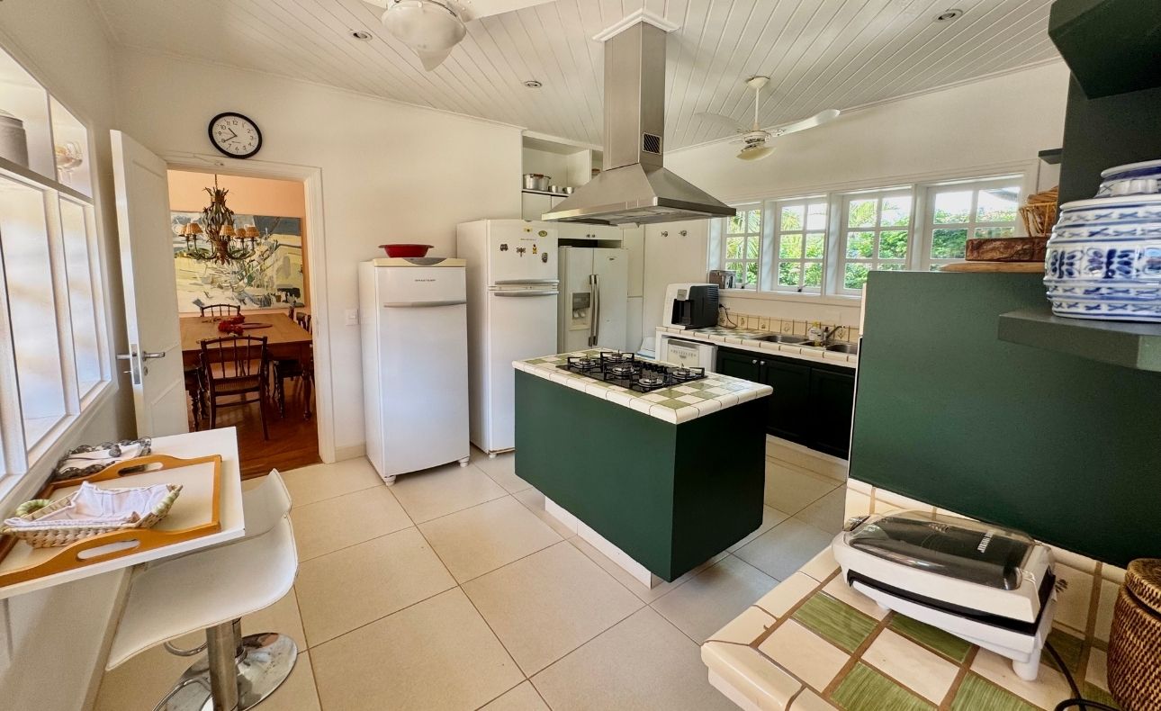 Casa com 7 dormitórios à venda no Condomínio Fazenda Vila Real 