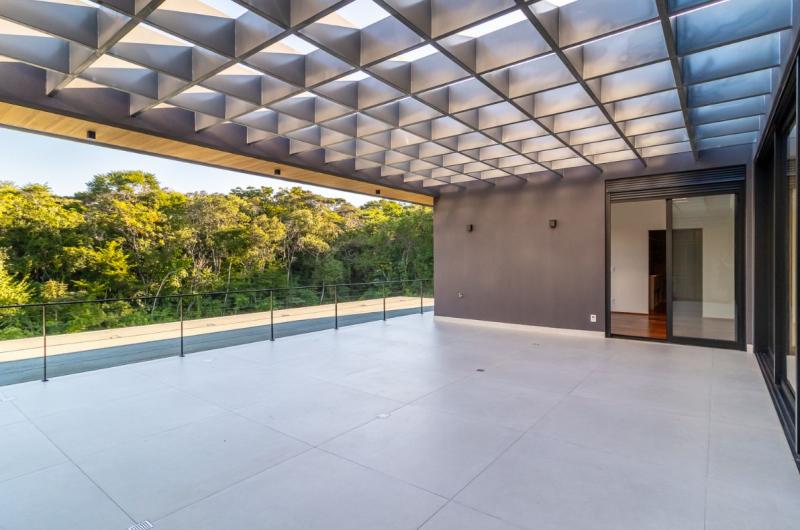 Casa Nova com Projeto Alexandre Chaguri no Vila Real