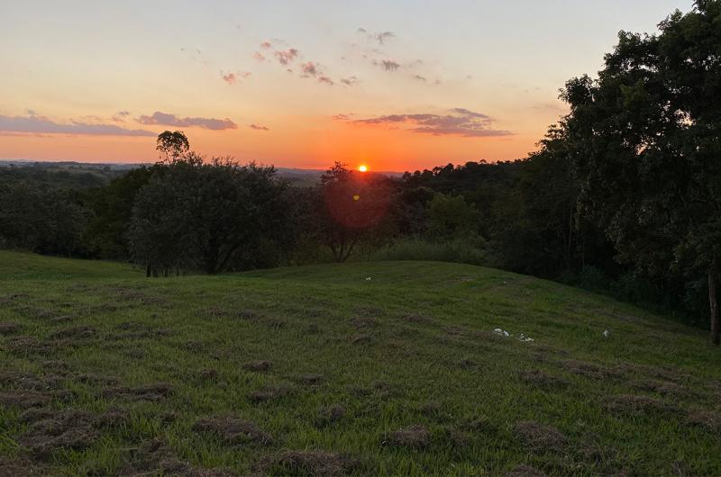 Por do sol no Fazenda Vila Real