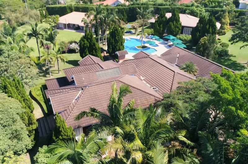 BELÍSSIMA CASA NO CLUBE DO VILA REAL