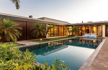 Casa térrea no Condomínio Terras de São José 2