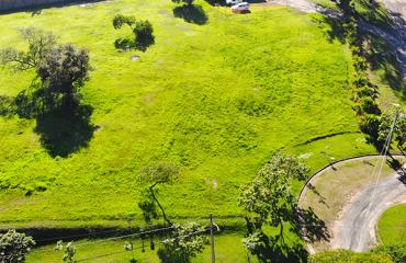 Terreno Plano com 3.040 m2 à Venda No Vila Real