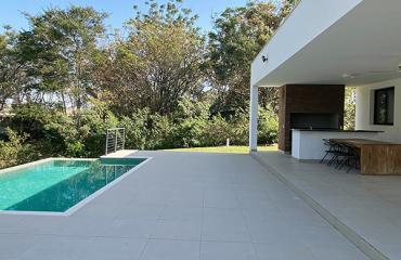 Casa Privativa no Condomínio Fazenda Vila Real