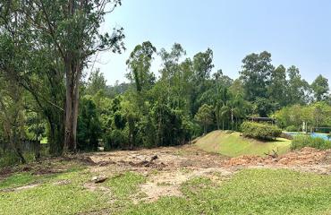 TERRENO EM RUA SEM SAÍDA - VILA REAL