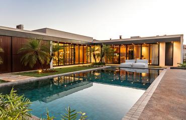 Casa térrea no Condomínio Terras de São José 2